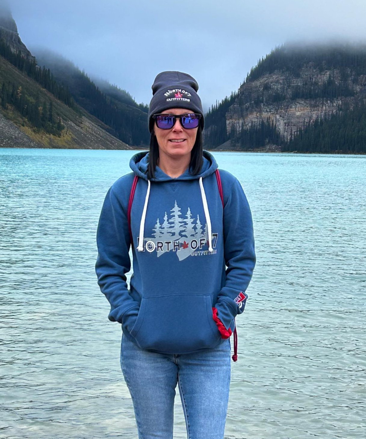 WOMEN'S GRAPHIC HOODIES